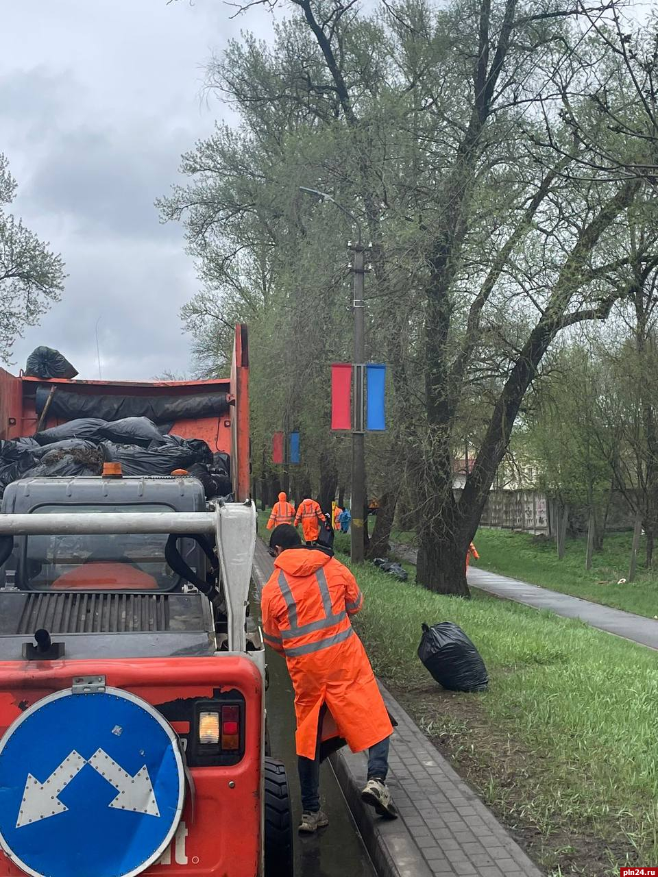 Весне дорогу»: как улицы Пскова приводят в порядок : Псковская Лента  Новостей / ПЛН