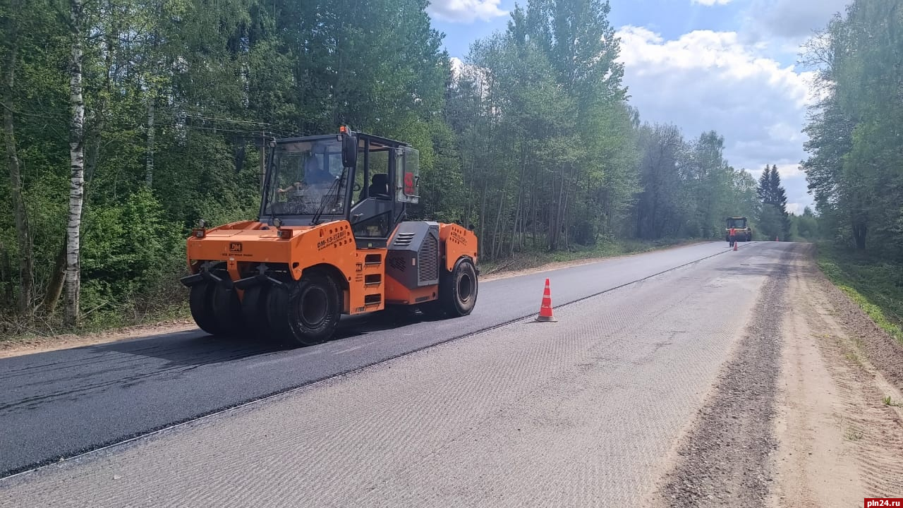 Ремонт дороги Опочка-Дубровка-граница с Республикой Беларусь продолжается в  Себежском районе : Псковская Лента Новостей / ПЛН