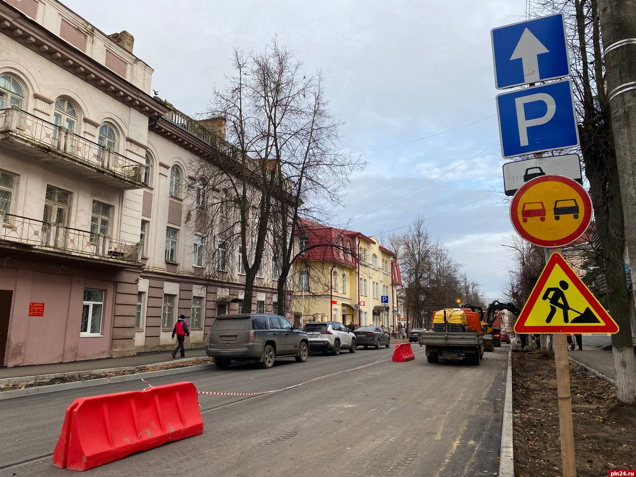 На дорогах Великих Лук становится меньше проблемных участков : Псковская  Лента Новостей / ПЛН