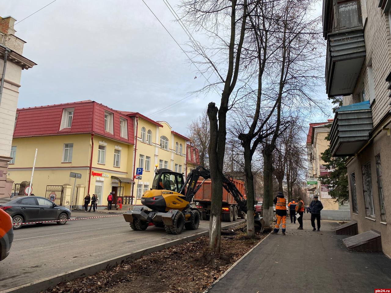 На дорогах Великих Лук становится меньше проблемных участков : Псковская  Лента Новостей / ПЛН