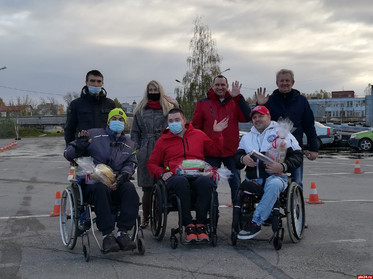 В Пскове впервые прошли соревнования по вождению автомобиля с ручным  управлением : Псковская Лента Новостей / ПЛН