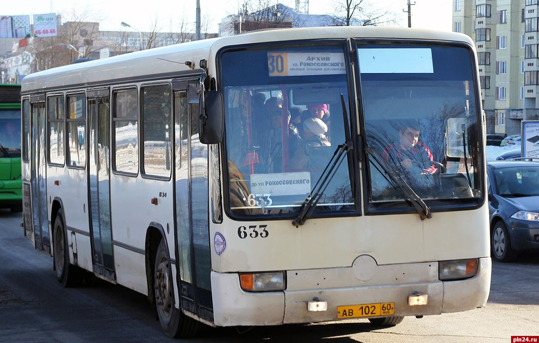 Автобусы псков. Автобус 11 Псков. Автобус 30 Псков. Псков Пассажиравтотранс. Маршрут 30 Псков.