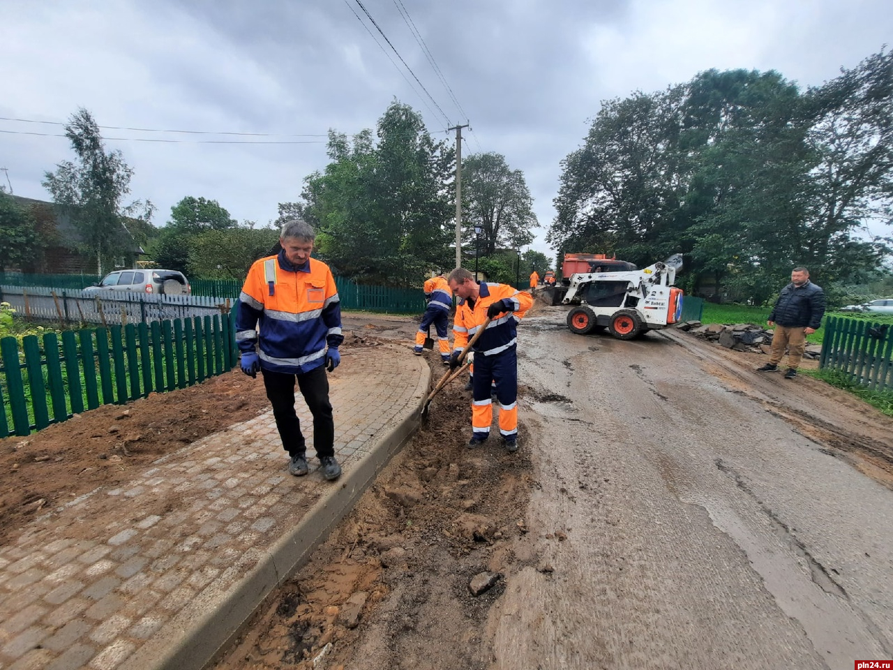 В Самолве ведутся финальные работы по благоустройству деревни : Псковская  Лента Новостей / ПЛН