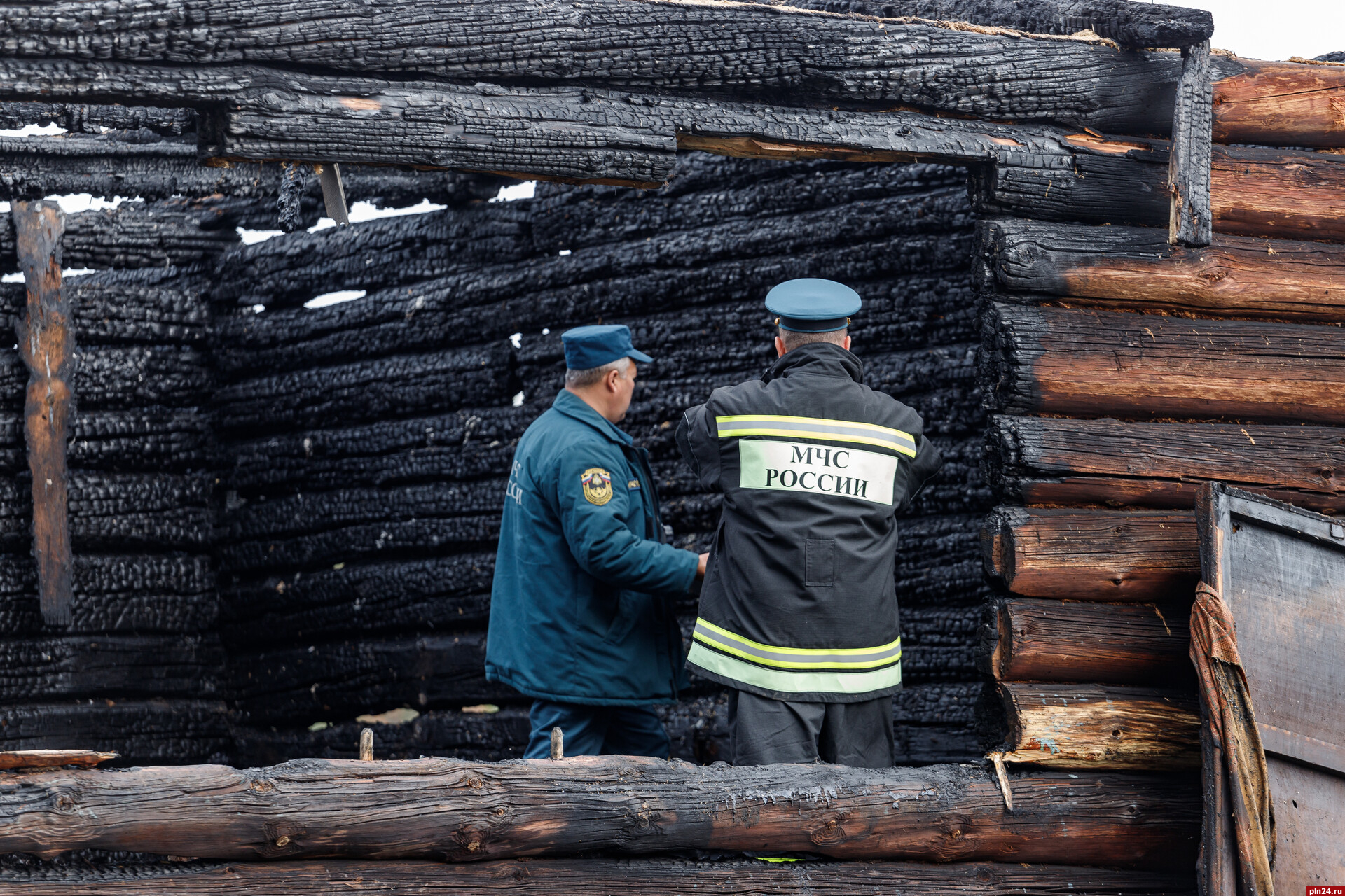 Пенсионерка погибла при пожаре в Великих Луках