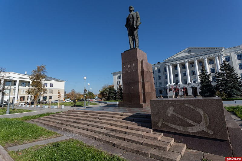 Ремонт диванов на дому в пскове