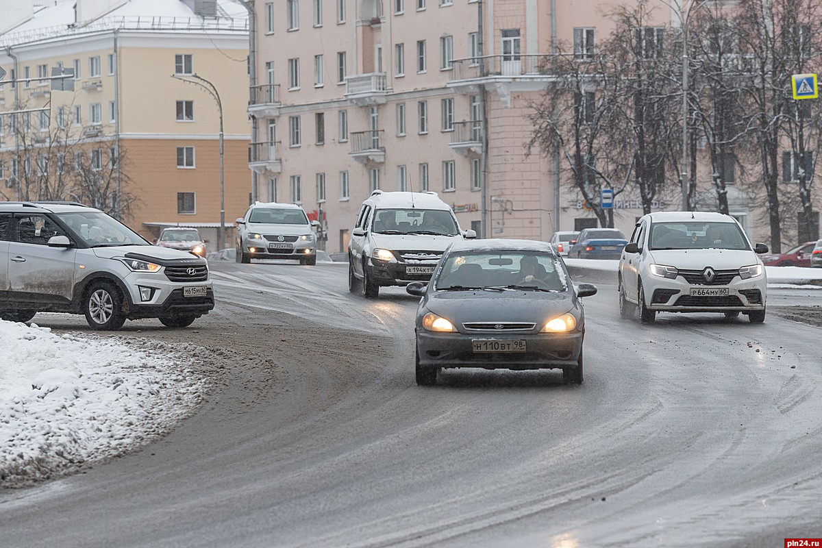 В России предлагают ввести скидку до 150 тысяч рублей на отечественные  автомобили : Псковская Лента Новостей / ПЛН