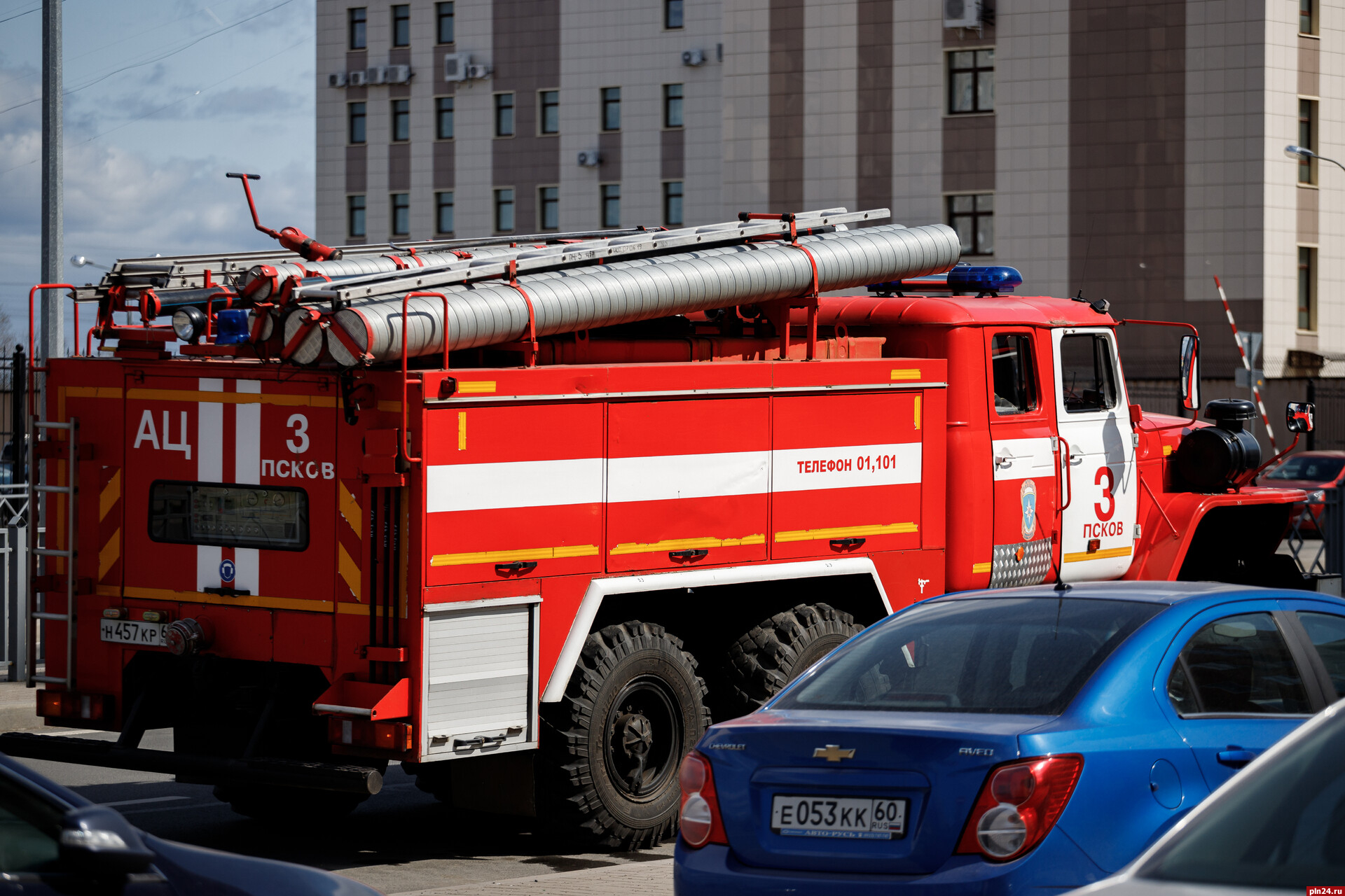 Четыре автомобиля загорелись в Псковской области за один день : Псковская  Лента Новостей / ПЛН