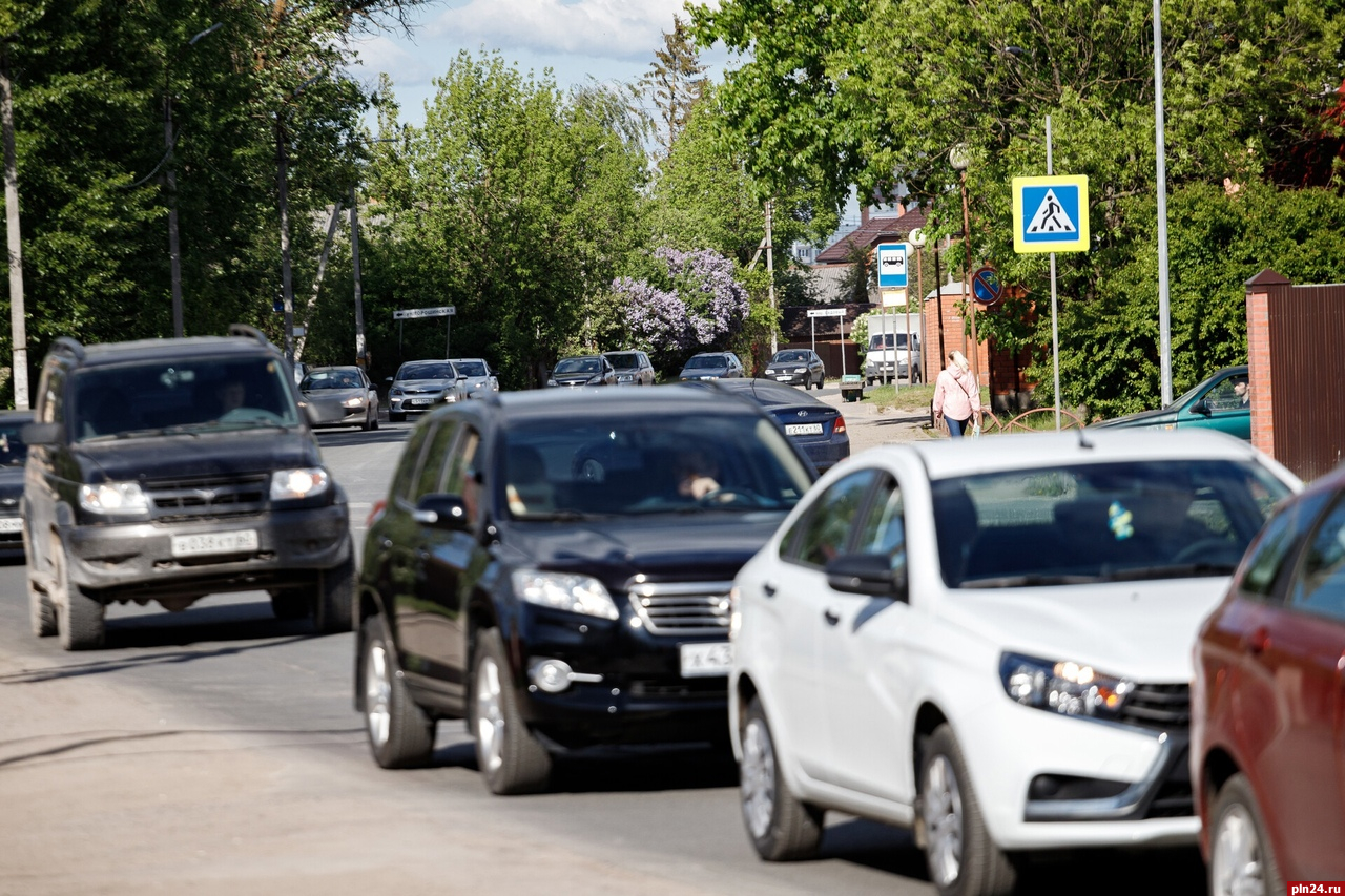 Назван список упрощенных моделей автомобилей для выпуска в России :  Псковская Лента Новостей / ПЛН