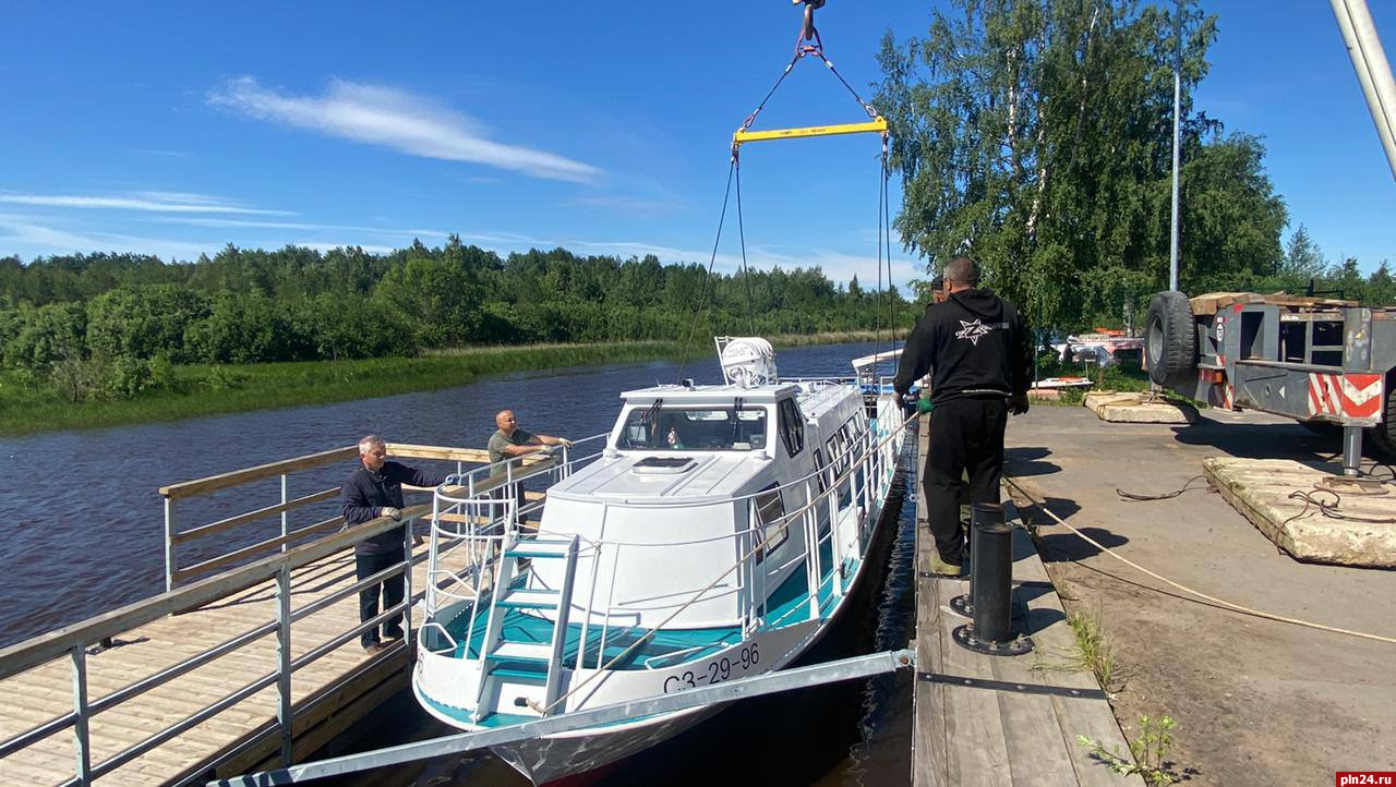 Новые катера спустили на воду для перевозки пассажиров на Талабские острова  : Псковская Лента Новостей / ПЛН