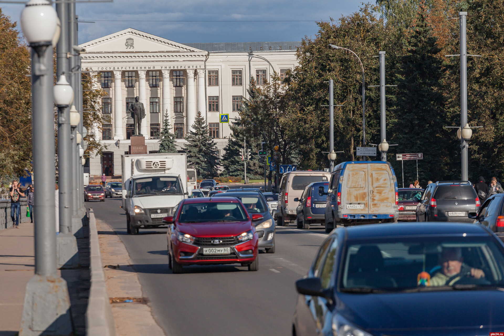 Из-за съемок фильма в центре Пскова ограничат парковку : Псковская Лента  Новостей / ПЛН