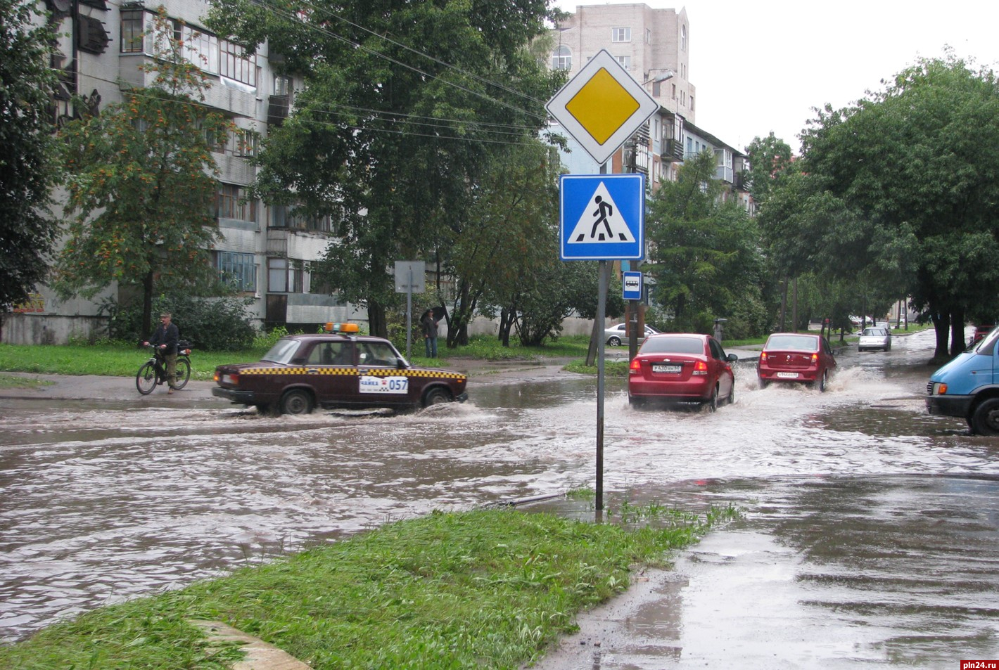 Услышьте нас на суше»: почему нельзя забывать о прошедшем ливне : Псковская  Лента Новостей / ПЛН