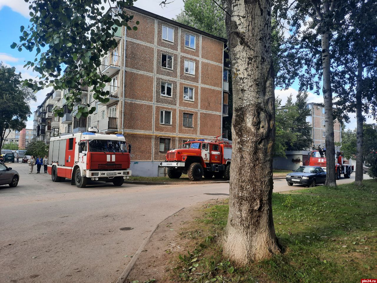 Задымление произошло в подъезде дома на улице Народной в Пскове : Псковская  Лента Новостей / ПЛН