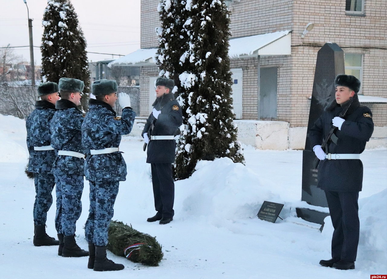 День защитника Отечества отметили в Псковском филиале Академии ФСИН России  : Псковская Лента Новостей / ПЛН