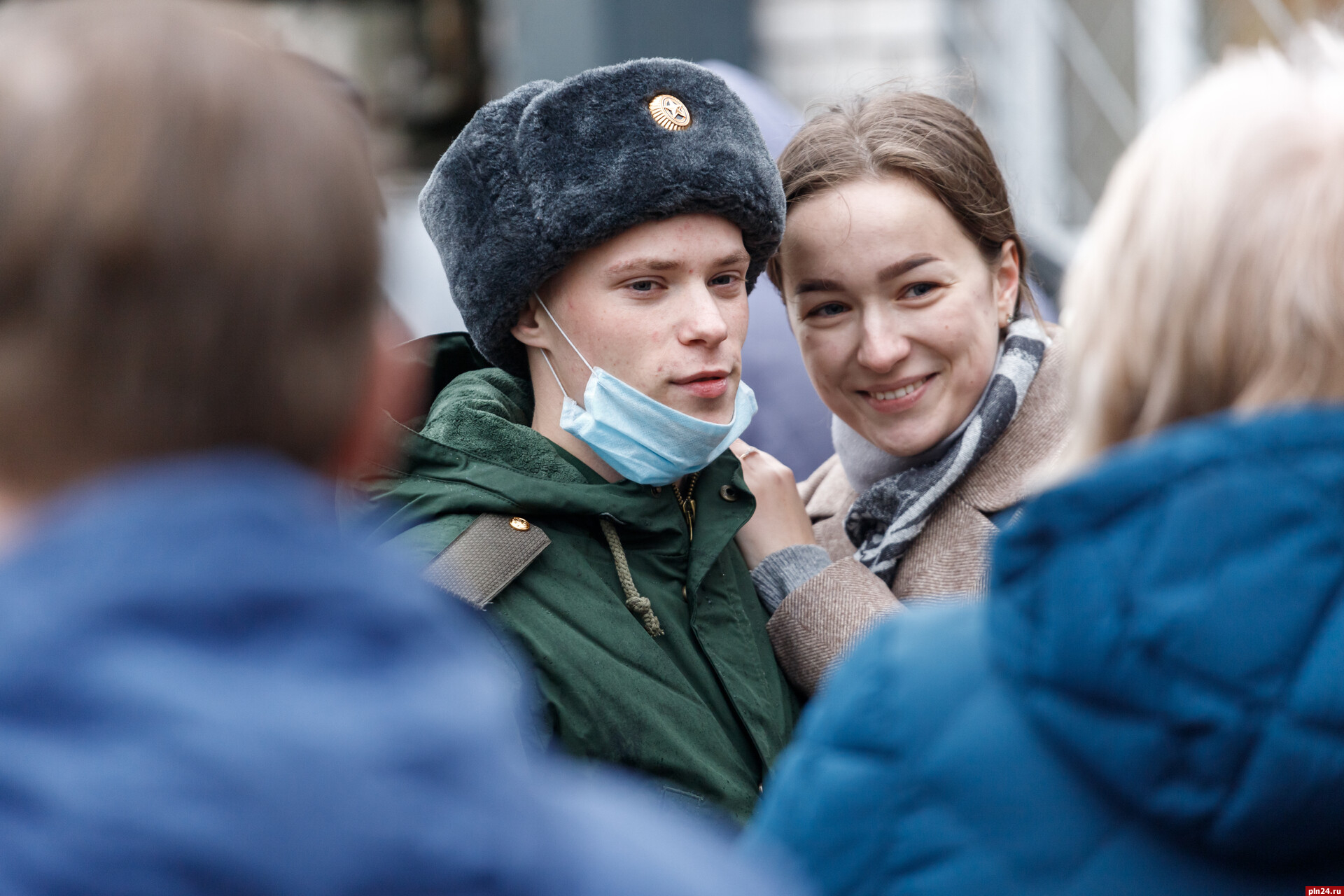 Поддержка военнослужащих и их семей. Военные фото. Российский солдат. Фото военнослужащих. Поддержка контрактников.