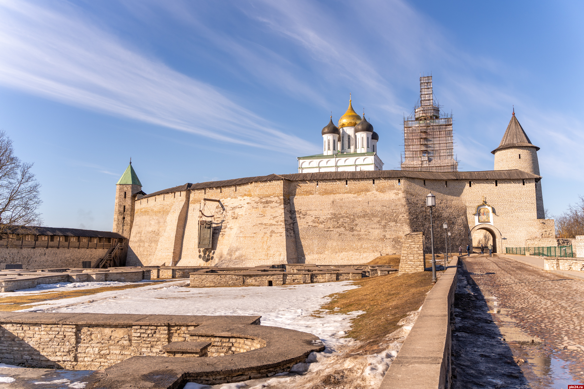 Режим работы Псковского кремля изменится с 3 апреля : Псковская Лента  Новостей / ПЛН