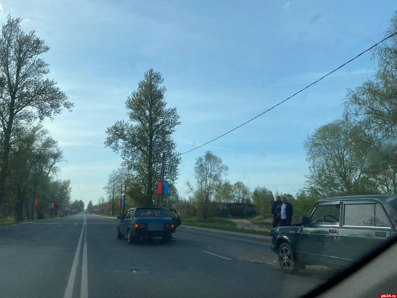 Три автомобиля попали в ДТП на Крестовском шоссе в Пскове : Псковская Лента  Новостей / ПЛН