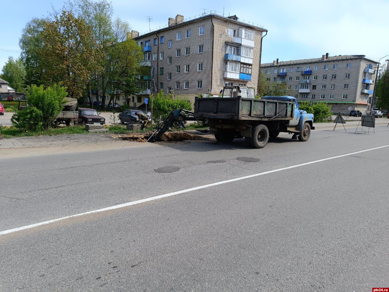 Горячую воду вернули невельчанам после аварийных работ на теплосетях :  Псковская Лента Новостей / ПЛН