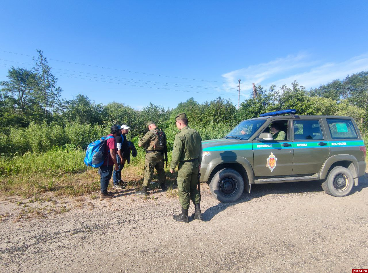 Двоих иностранцев наказали в Пыталово за попытку незаконно покинуть РФ :  Псковская Лента Новостей / ПЛН