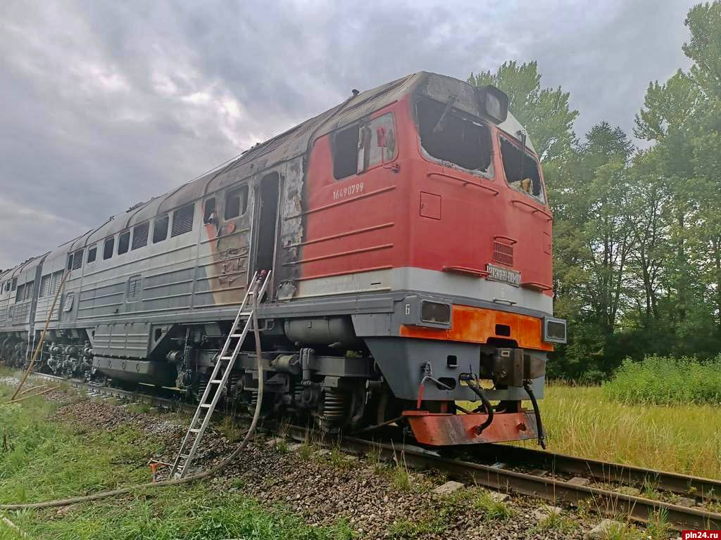 Транспортная прокуратура проводит проверку по факту возгорания локомотива  на станции Моглино : Псковская Лента Новостей / ПЛН