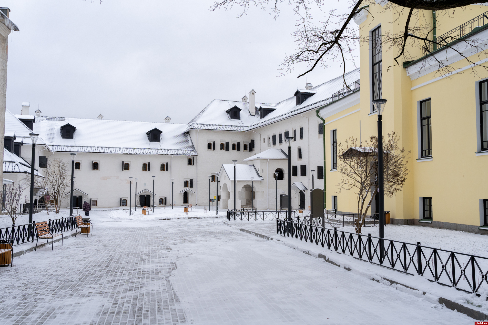 Поганкины палаты псковского музея заповедника. Псков Поганкины палаты музей. Поганкины палаты реконструкция Псков. Поганкины палаты Псков вечером.