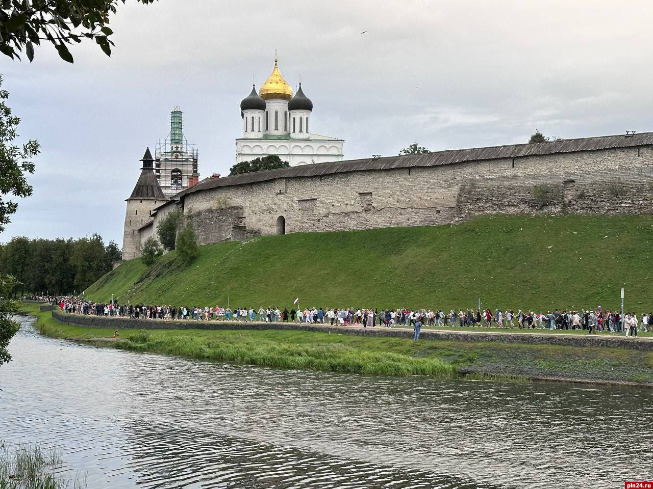 Псков работа официально