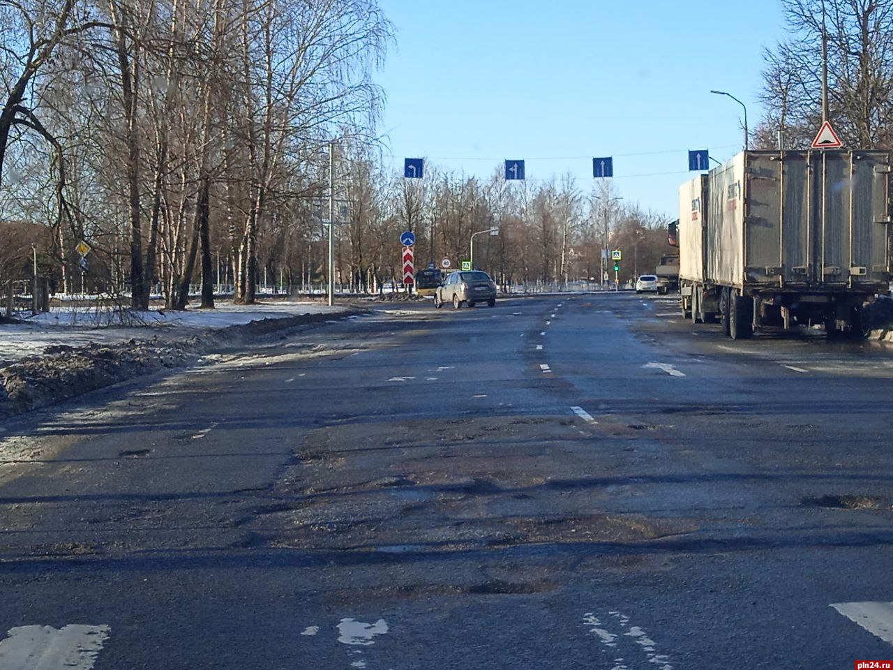 Подрядчика для ремонта участка улицы Ипподромной выбирают в Пскове