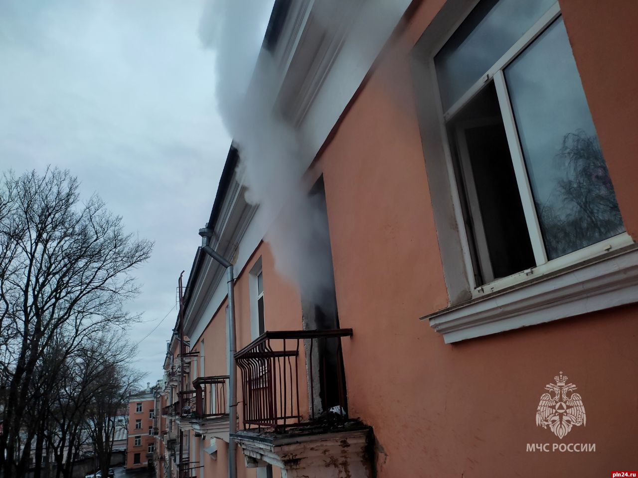 Один человек пострадал при пожаре в многоэтажке в центре Пскова : Псковская  Лента Новостей / ПЛН