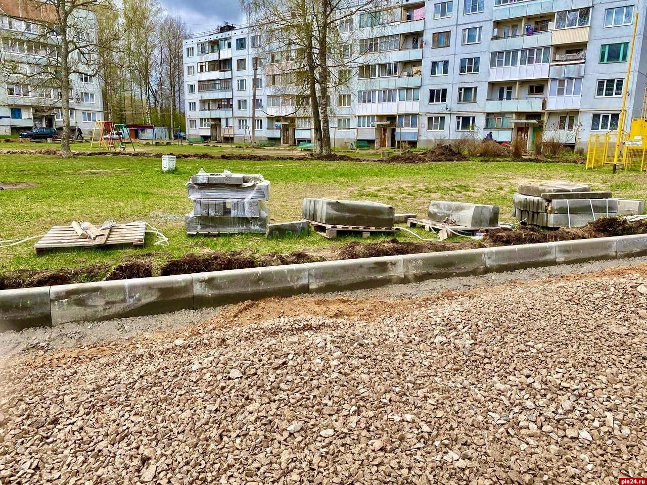 Благоустройство общественной территории начали в псковской деревне Соловьи  : Псковская Лента Новостей / ПЛН