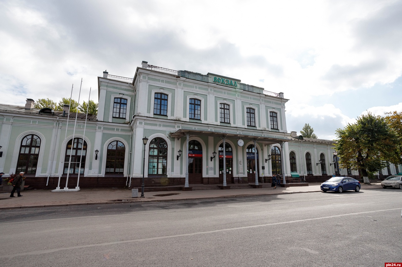 Две тысячи деревьев высадят у железнодорожного вокзала в Пскове : Псковская  Лента Новостей / ПЛН