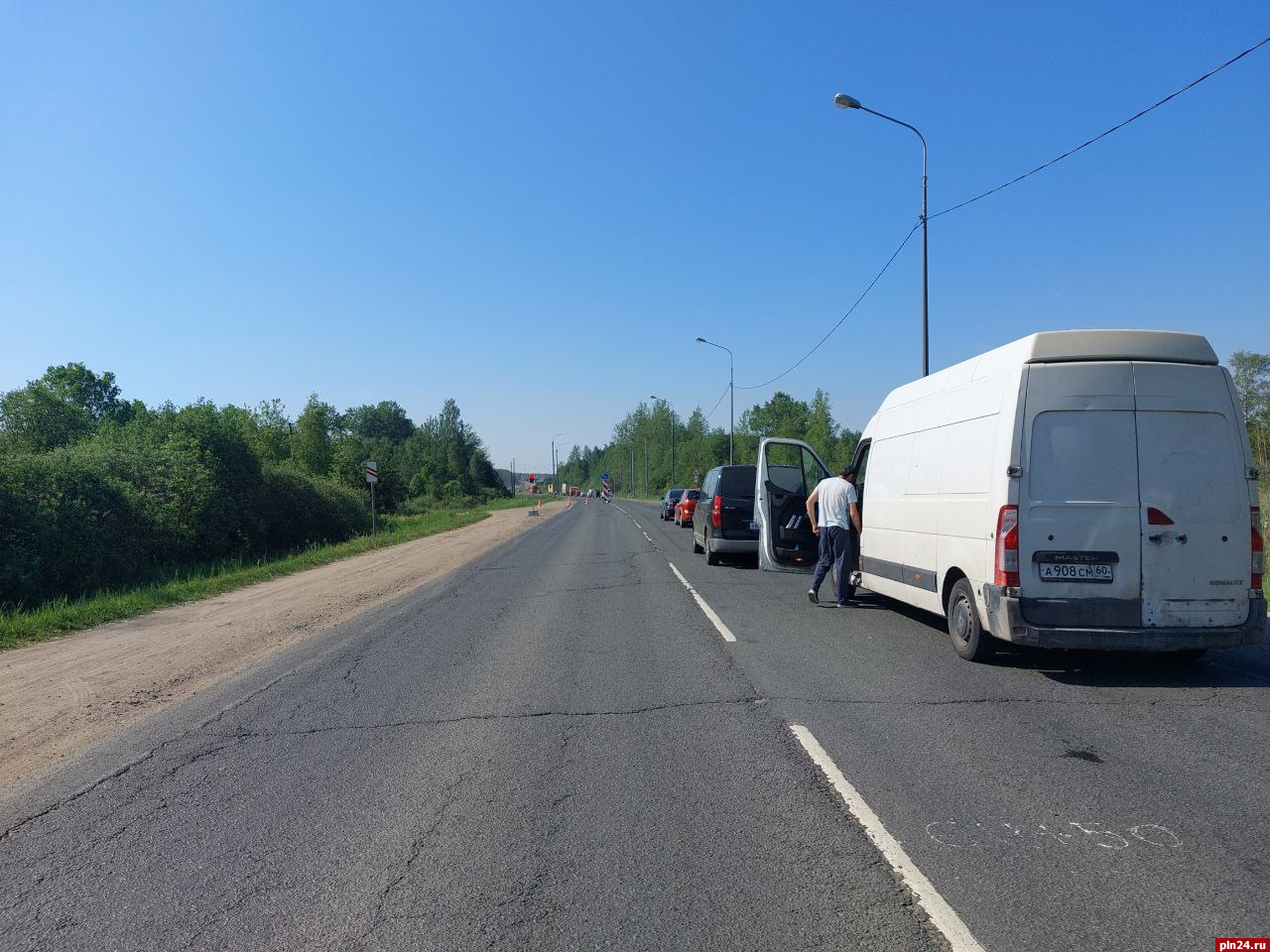 Реверсивное движение ввели на трассе под Островом : Псковская Лента  Новостей / ПЛН