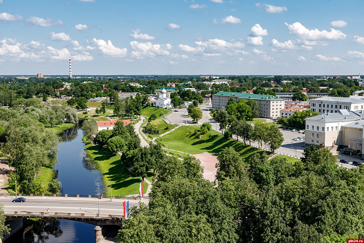 Псковские города. Псков центр города. Современный Псков.