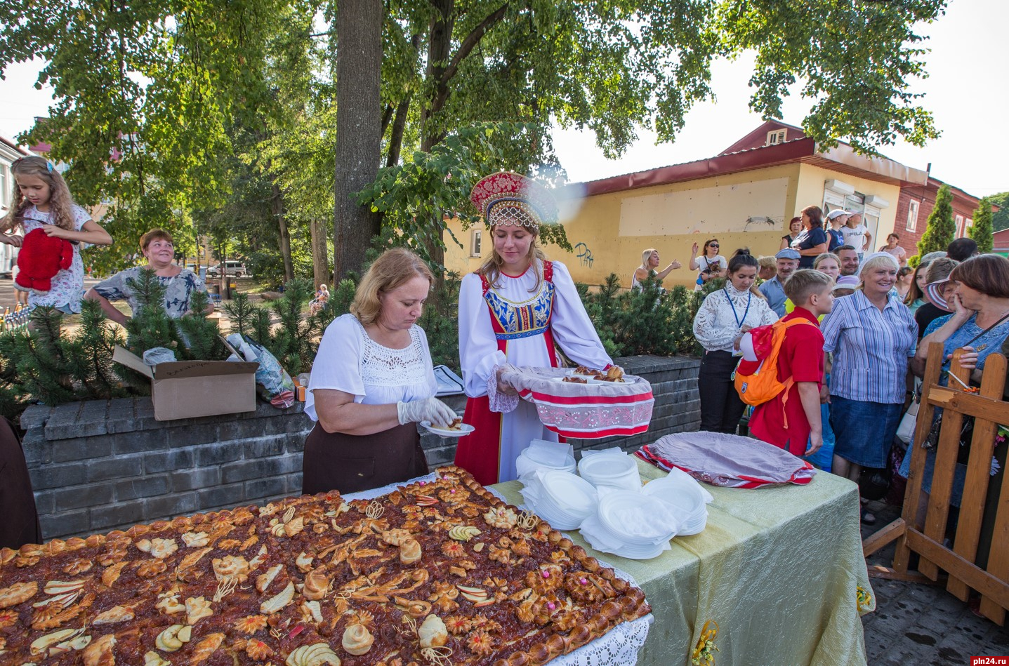 Погода в великих луках на дня. День города Великие Луки. Праздник в великих Луках. День города Великие Луки 2021. Праздник города Великие Луки 2022.