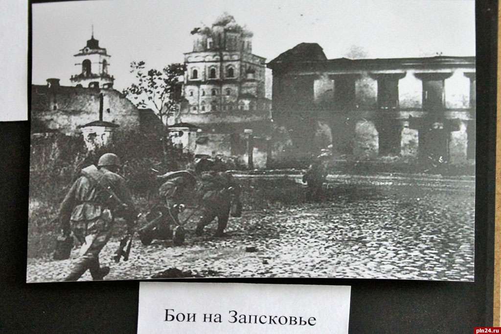 Оккупация пскова. Псков в годы оккупации 1941 1944. Освобождение Пскова 1944. 1944 Год война Псков. Освобождение Пскова июль 1944 год.