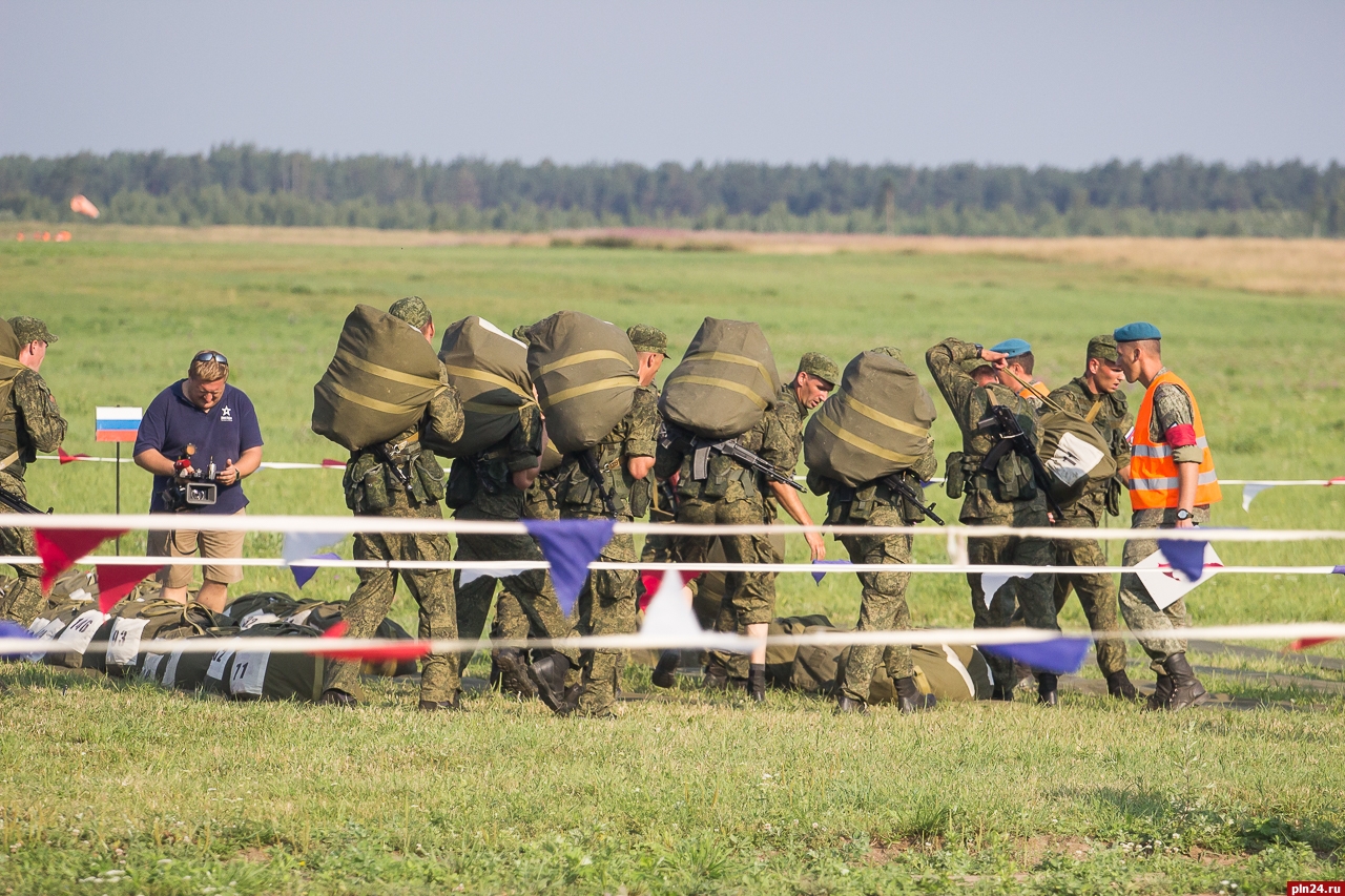 Сбор взвода. Десантный взвод 2016. Стул армейская игра. ВДВ при совершении марша.