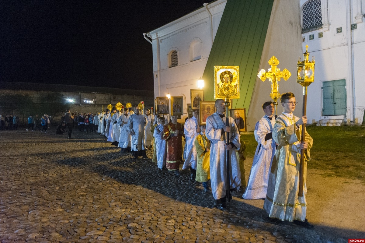 Великая Пасха крестный ход