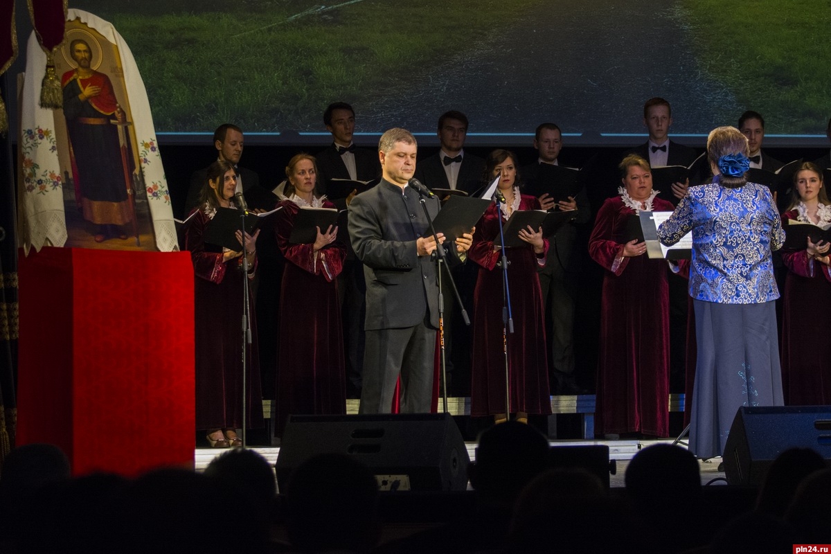 участники шоу голос. могучий голос. шоу голос судьи. голос наставники. красиво петь.