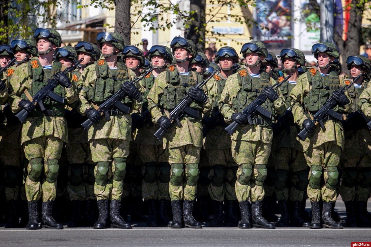 Войска пскова. Псковская армия. Псков армия. Войска в Пскове. Военный парад Псков 2021.