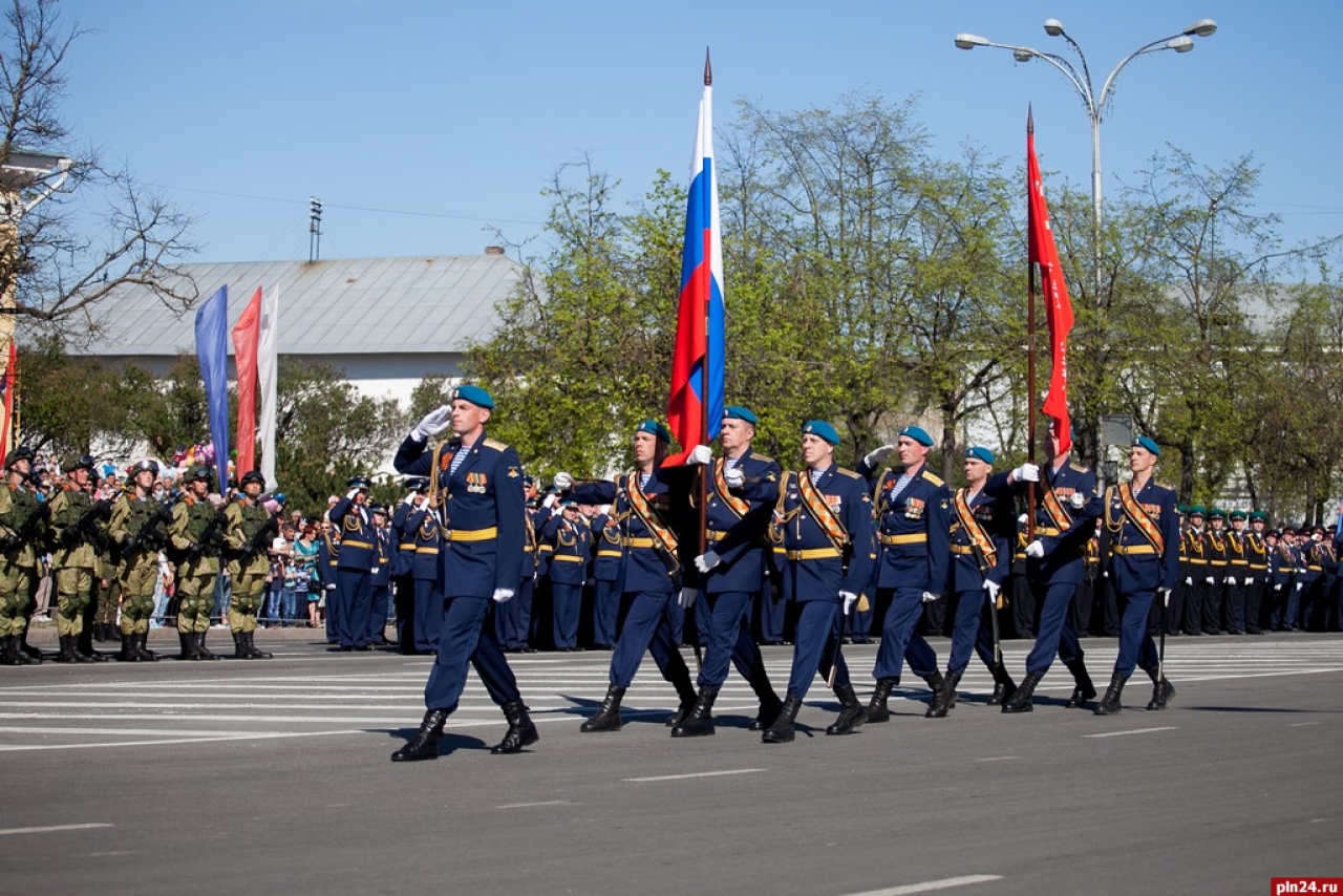 Войска пскова. 76 Гвардия Псков. Псков парад ВДВ.