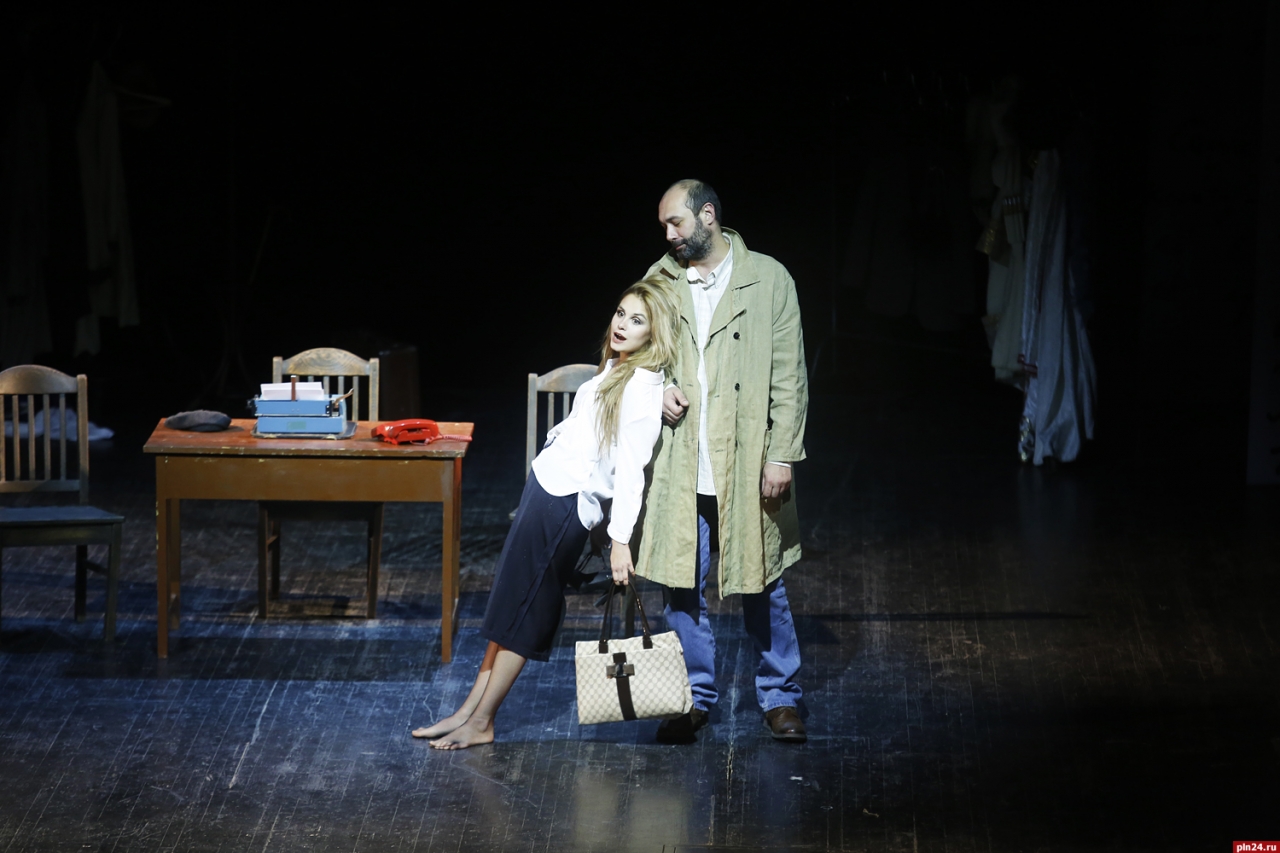 театральный фестиваль «пять вечеров». простые люди спектакль. смешные люди спектакль. легкие люди спектакль. спектакль "люди своевременных взглядов".